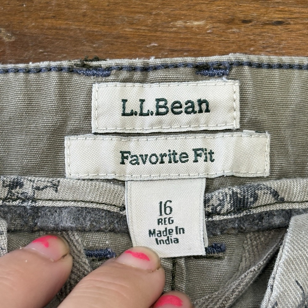 L.L. Bean Favorite Fit Cargo Pants Women's 16 Dusty Olive Canvas Utility - Picture 6 of 15